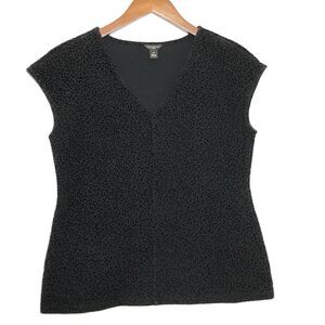 ANN TAYLOR Blouse Womens Medium Petite Black Velvet Animal Pattern Cap Sleeve